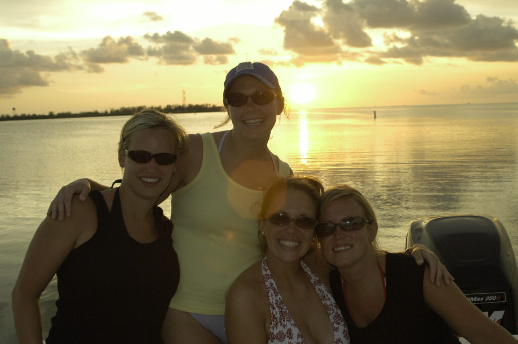 4 women sunset